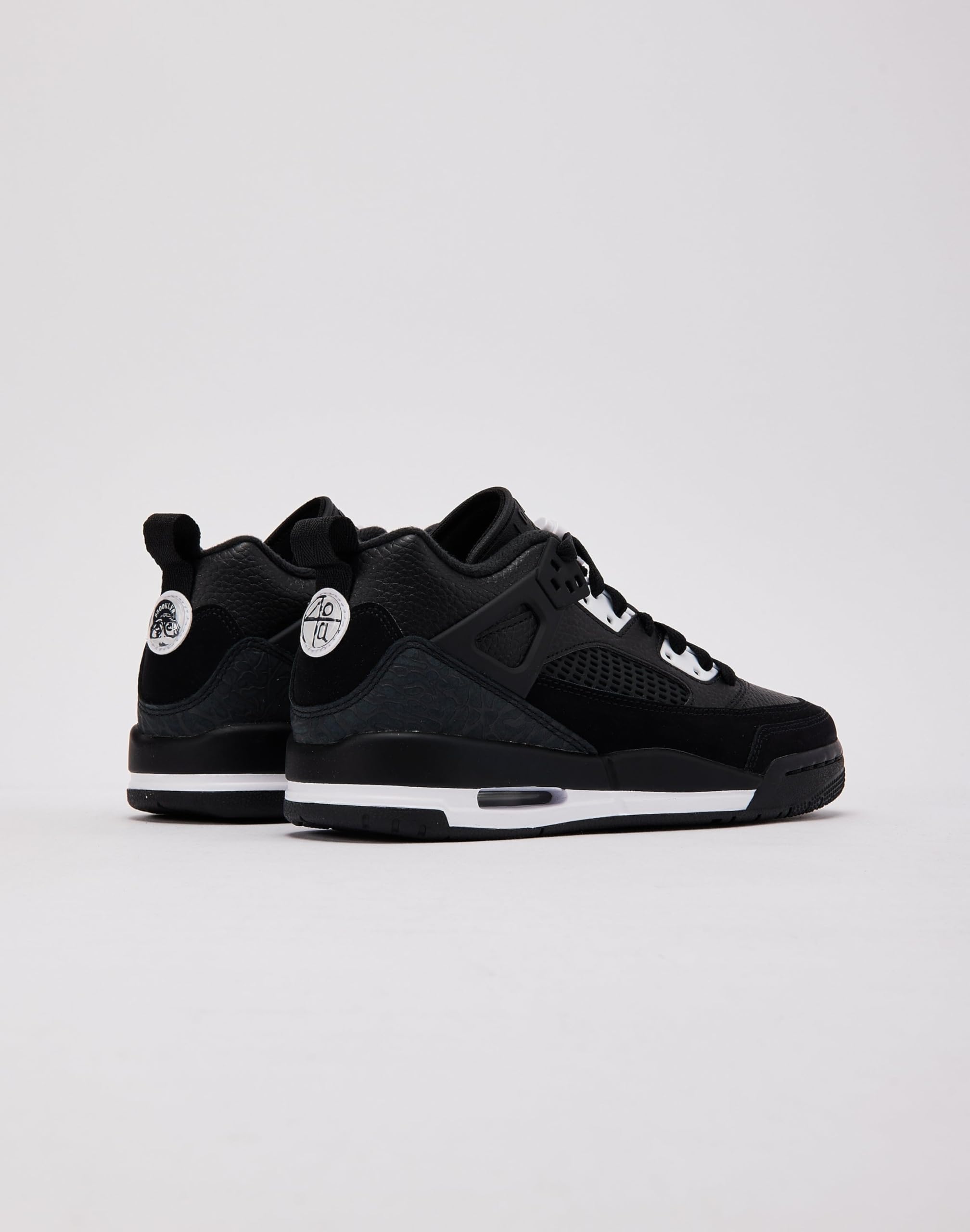 Jordan Spizike Low Grade-School (nero)