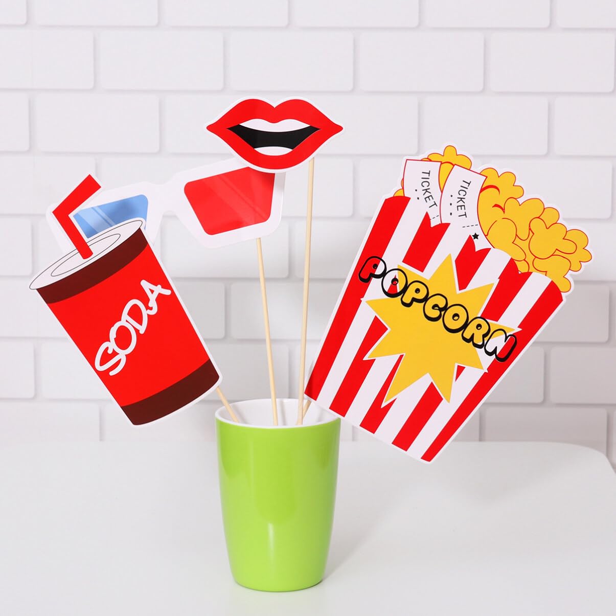 VALICLUD 21Pcs Accessoires Photo ThèMe CinéMa pour FêTe DéCoration Photobooth Mariage Masques Et Props Amusants pour SoiréE CinéMa Et Anniversaire