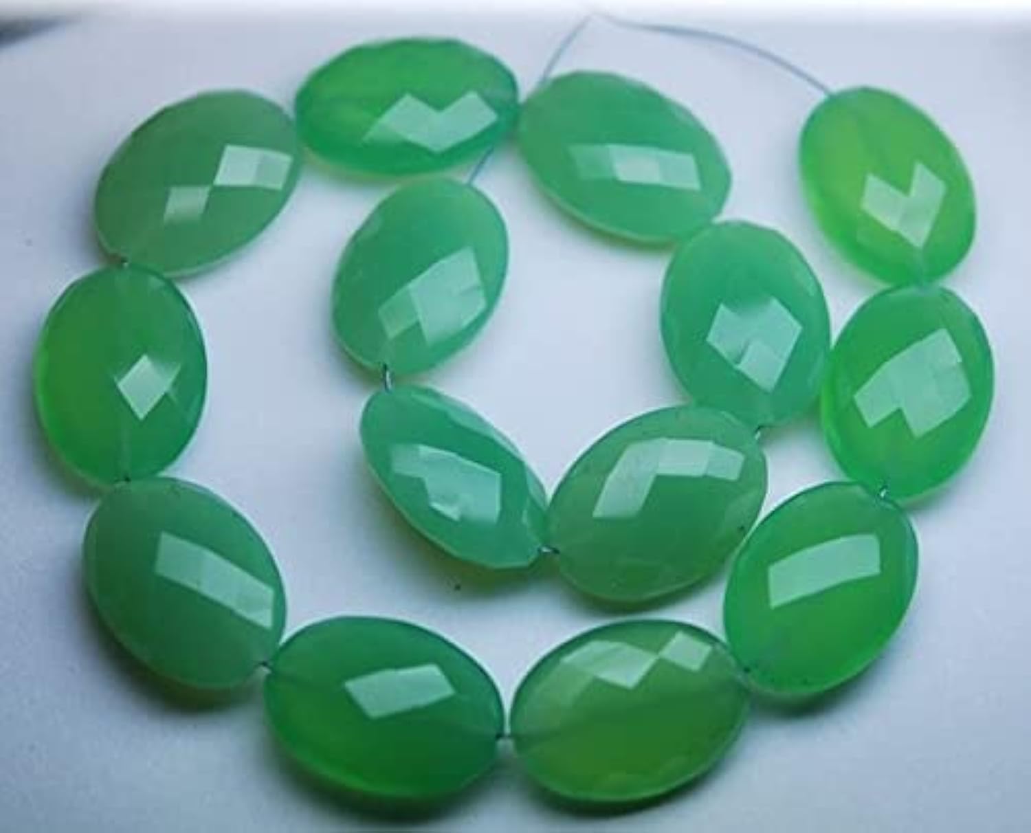 Chrysoprase calcédoine briolette ovale 13x18mm pour perles de joaillerie et création DIY
