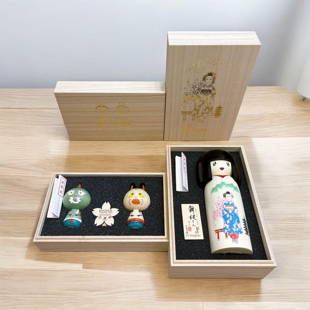 Amazon.co.jp: 村上隆 風神雷神こけし 舞妓さんこけし 2点セット  
