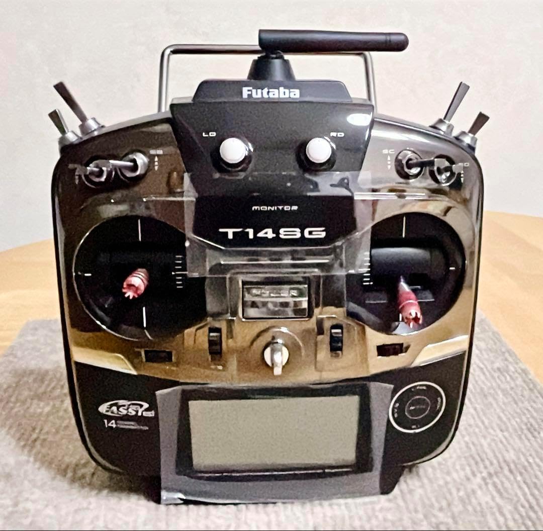 双葉電子工業 14SG 14ch ヘリコプター用T/Rセット フタバ プロポ T26SZ (26ch 2.4GHz FASSTest）ヘリ用T/Rセット＋TM-18
