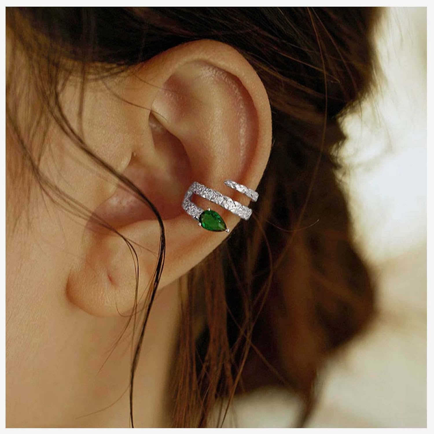 Vintage Crystal Snake Ear Cuff Earrings - Emerald Cz Snake Cartilage Cuff Wrap Earrings - Non-Pierced Clip On Jewellery for Women