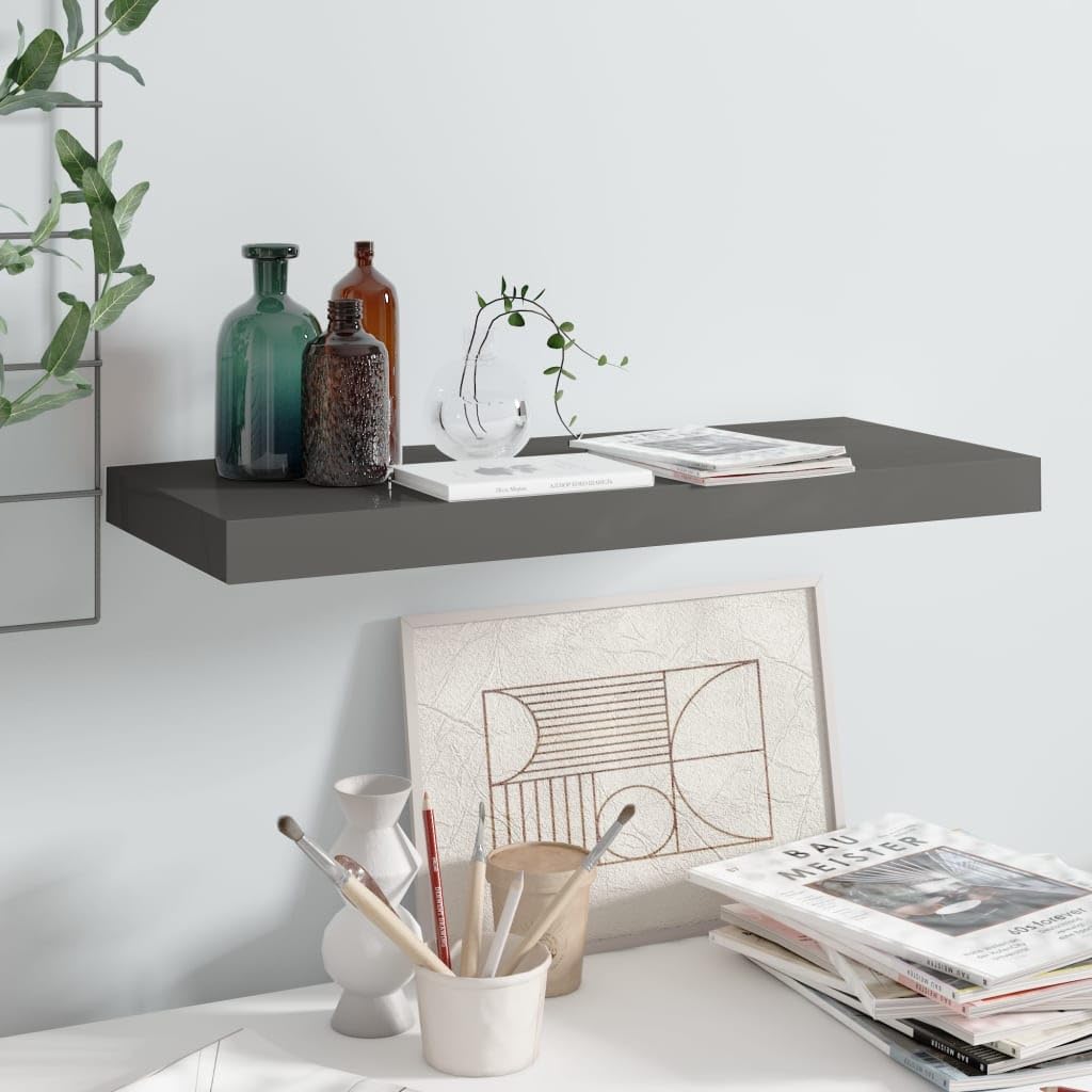 Étagère murale flottante MDF laqué gris pour maximiser le rangement mural