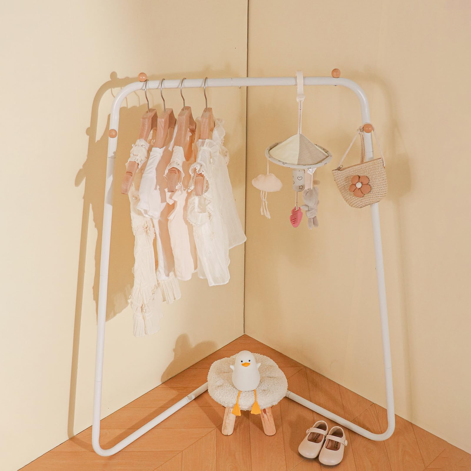 YGJT Kinder Kleiderständer, Garderobe mit Ablage & Kleiderstange für Kinderzimmer, Mädchenzimmer & Spielzimmer, stabiler Metallständer für Kleidung, Schuhe & Aufbewahrung, Weiß (Ecke)