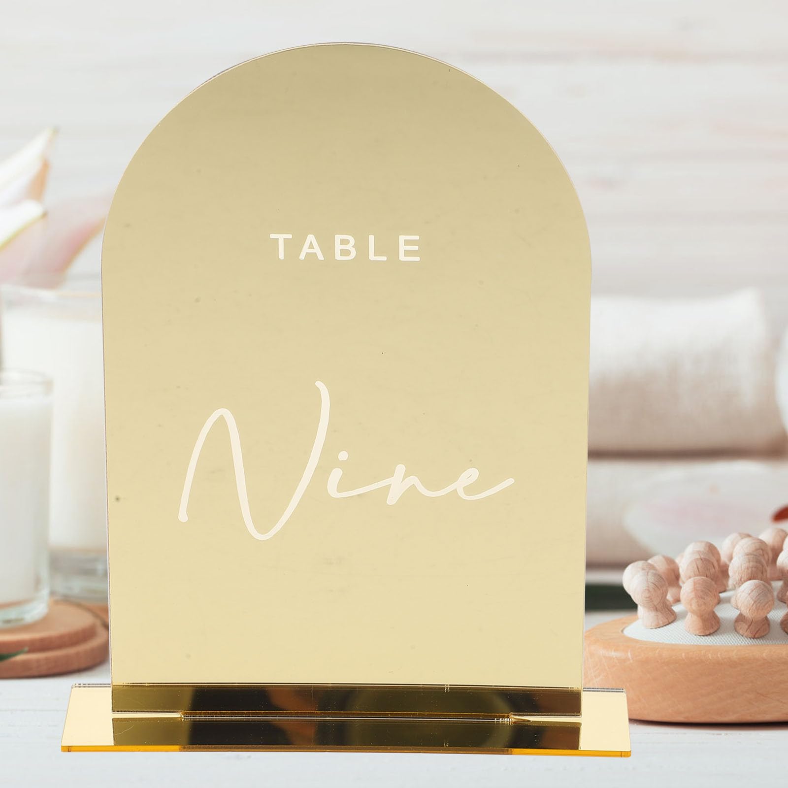 10 Stück Goldene Acryl Tischkarten für Hochzeiten und Verlobungsfeiern Leicht und Bruchsicher mit Edlem Design und Einzigartiger Lasergravur