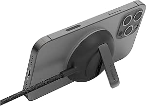 Belkin MagSafe認証 ワイヤレス充電パッド iPhone 15/14/13/12 最大15W急速充電 キックスタンド付き ブラック WIA004btBK