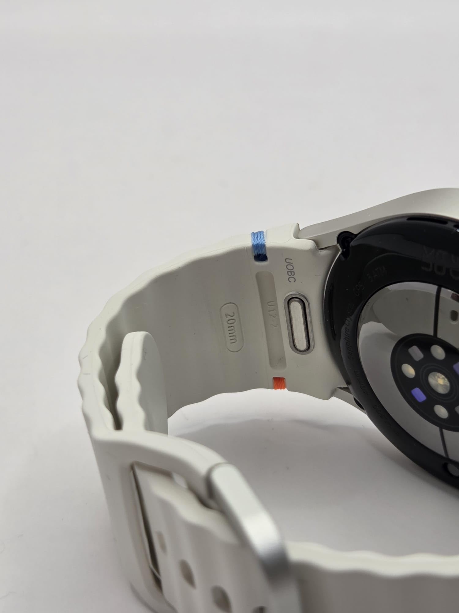 Reloj inteligente SAMSUNG Galaxy Watch7 Bluetooth 40 mm Crema
