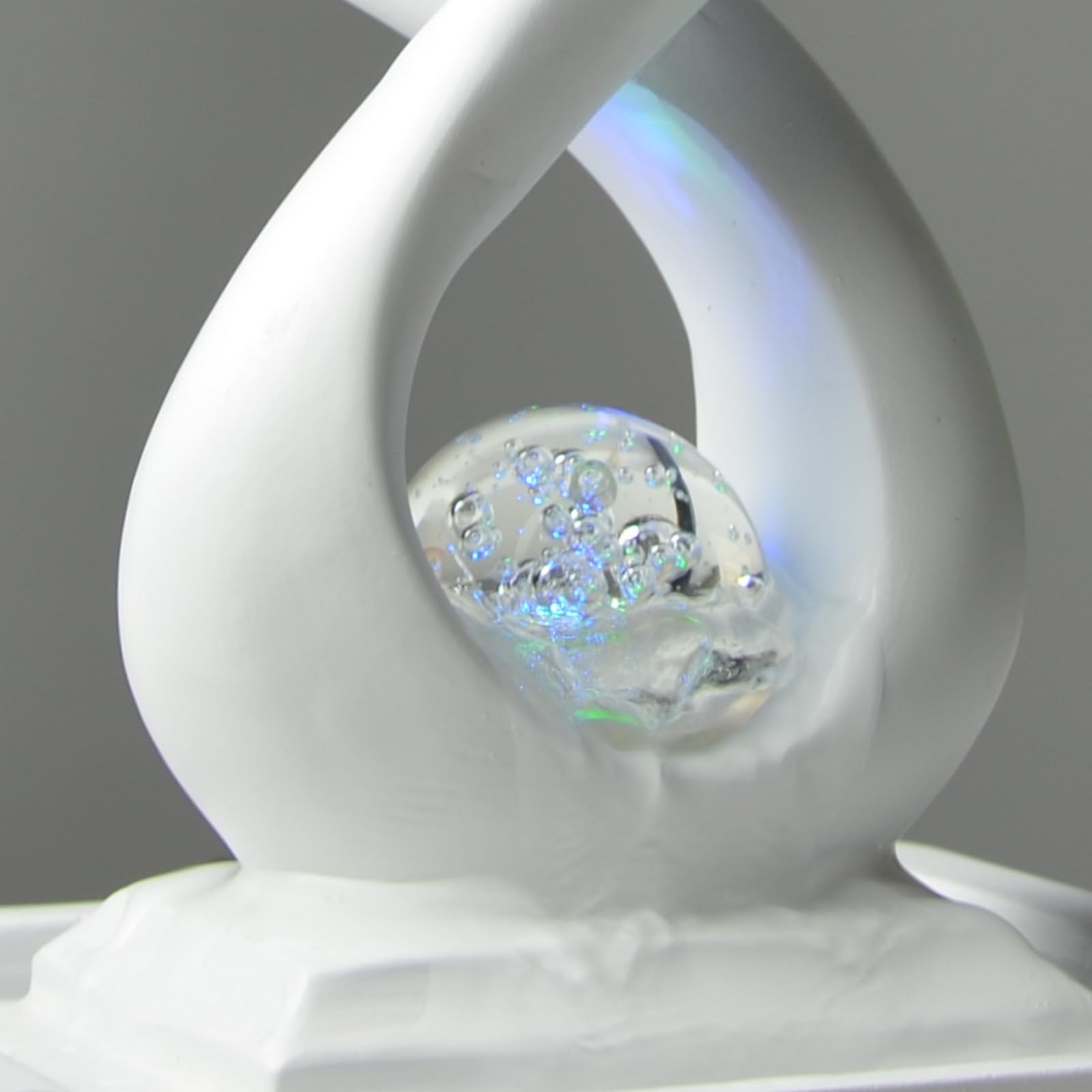 Zen'Light - Moderner Zimmerbrunnen Amor Weiß mit Farbigem LED-Licht - Zeitgenössische Innendekoration, Ideal für Meditation und Entspannung - Geschlossener Kreislauf mit Rotierender Kugel - 31x14x14cm