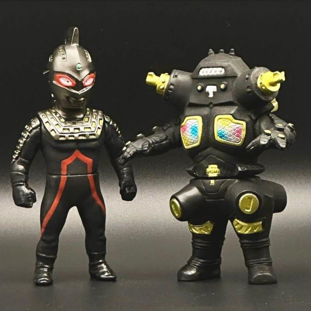 BEAMS x MAX TOY ウルトラセブンダーク & キングジョー ブラック MAX