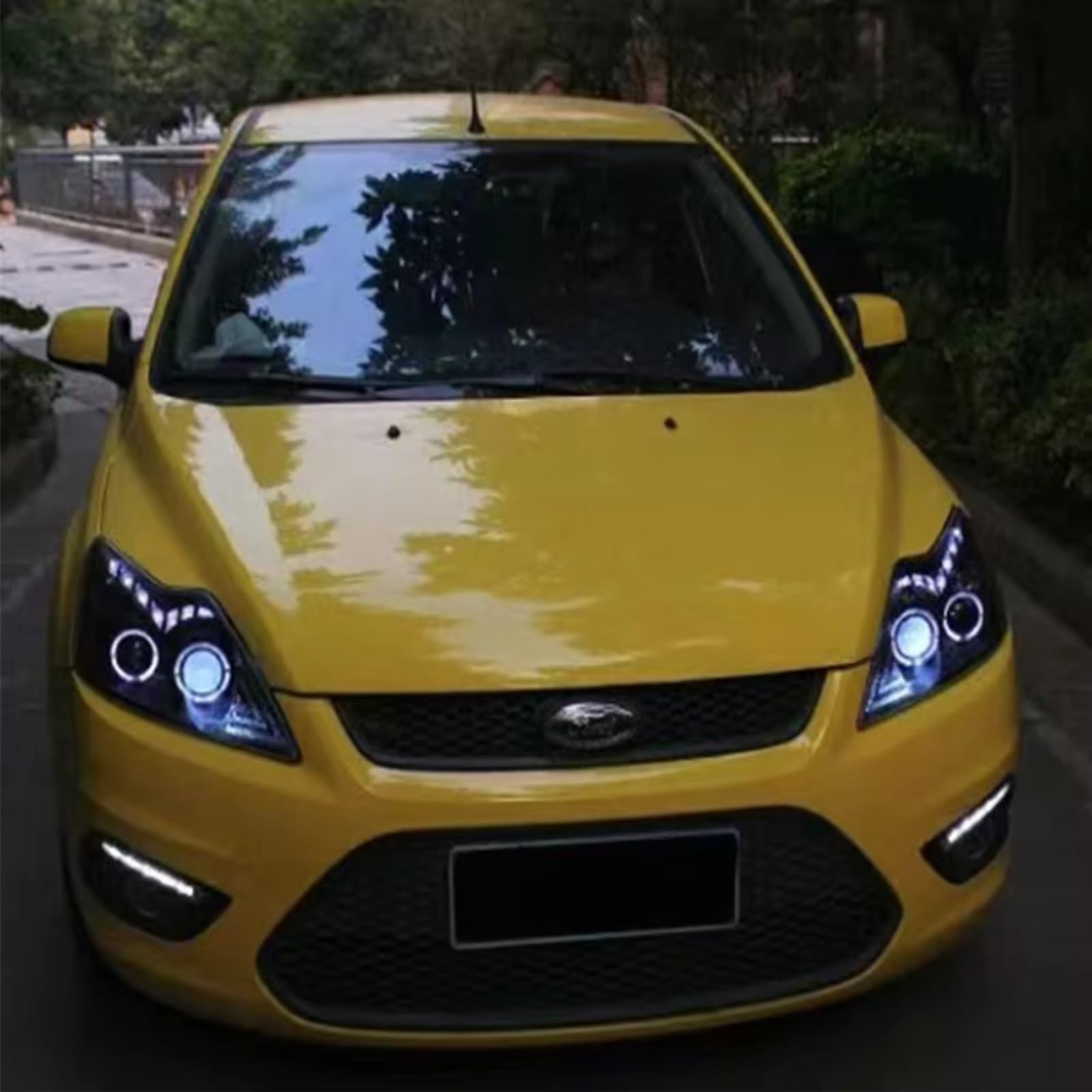 Compatibile Con Ford Per Focus 2009 2010 2011 2 Pezzi Fari DRL Indicatori Di Direzione Abbaglianti Angel Eye Proiettore Lenti Fari Gruppo Fari Abete