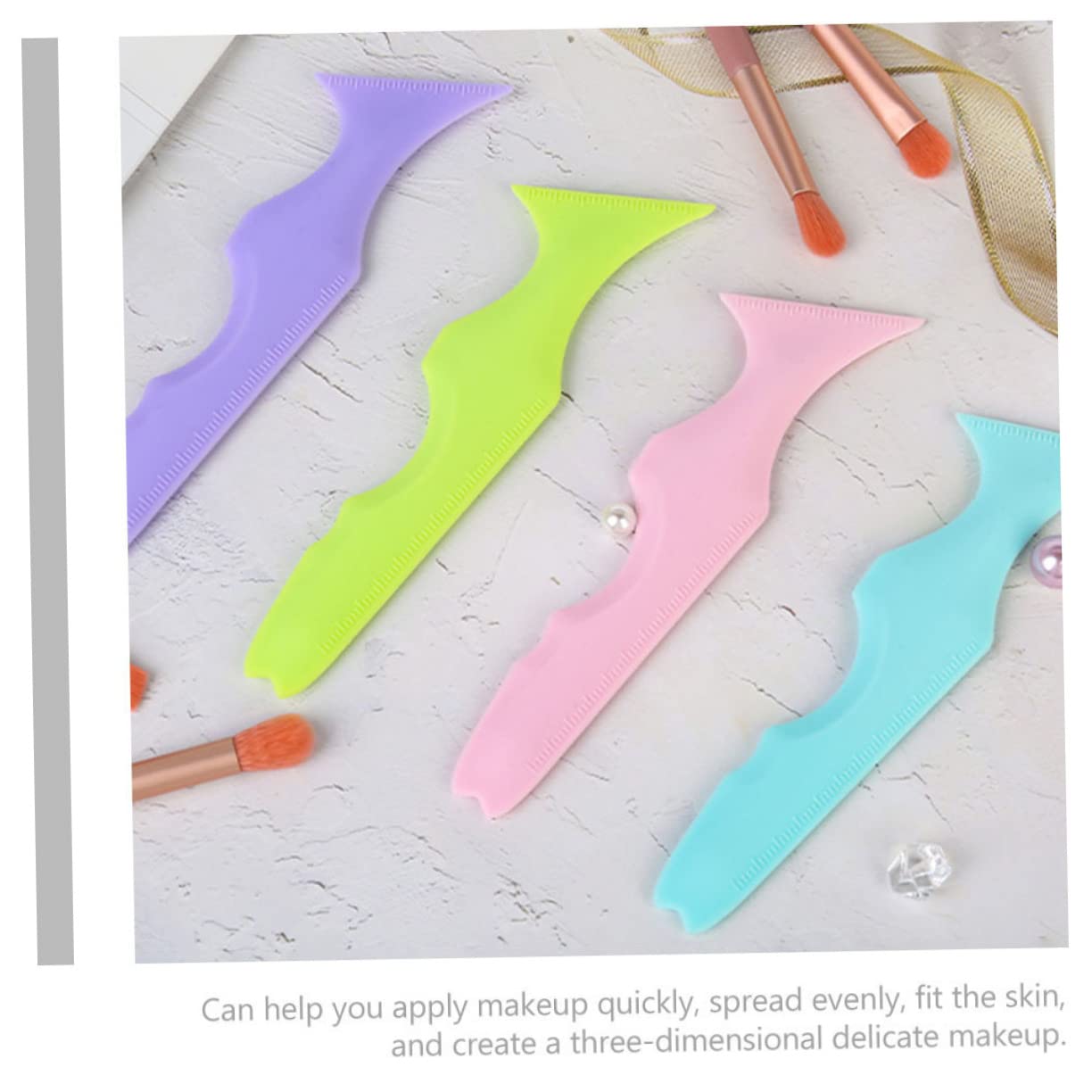 SOESFOUFU 2 Pcs Silicone Eyeliner Stencil and Guide Tools for Winged Eyeliner Application Easy to Use Eyeshadow Applicator for Makeup Looks