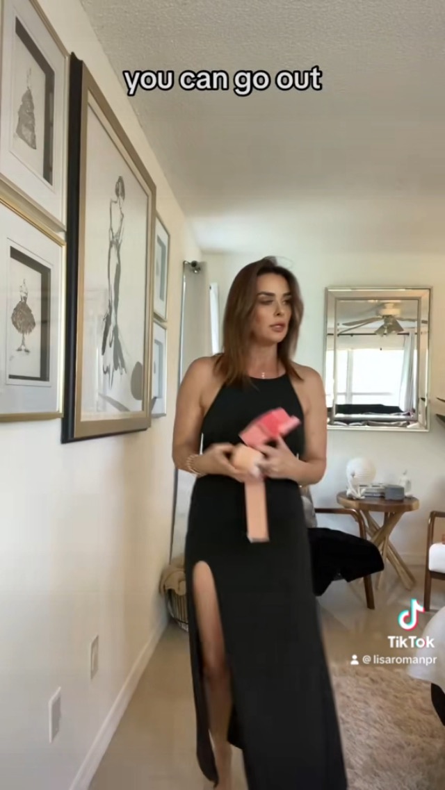 boob tape for open back dress Replying to @Vonn such a game changer in my bi0 #brahacks #boobtapehacks #backlessdress #goodlines #backlesstop #girlthings #largechestproblems #backlessoutfit #newyearsoutfit #bigchestapproved