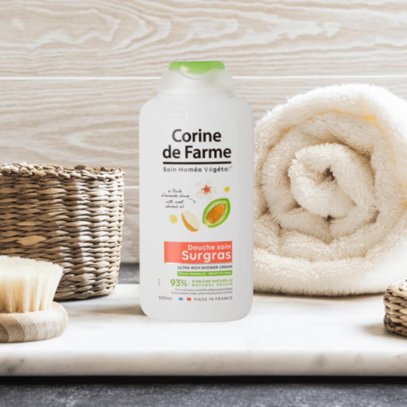 Corine de Farme, Douche Soin Surgras à l'Huile d'Amande Douce, Gel Lavant pour le Corps Enrichi en Huile d'Amande Douce, Nourrit et Apaise les Peaux Sèches et Mixtes, Flacon Recyclable - 500ml