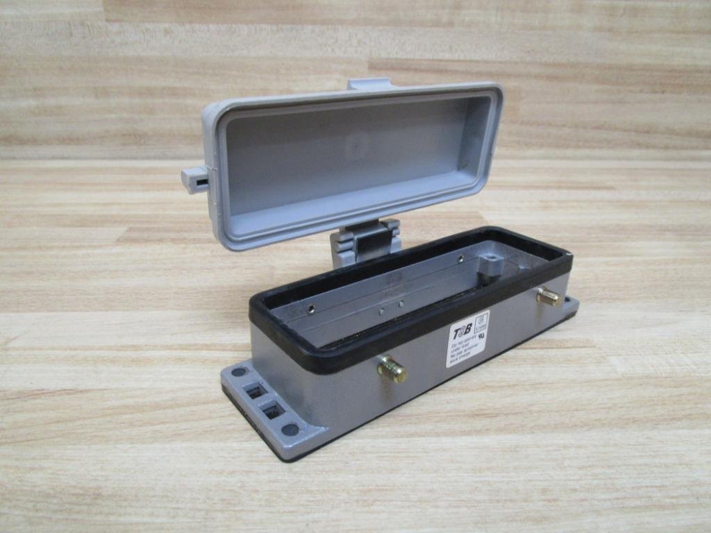 Thomas and Betts PB224 Double Post Panel Base PB224