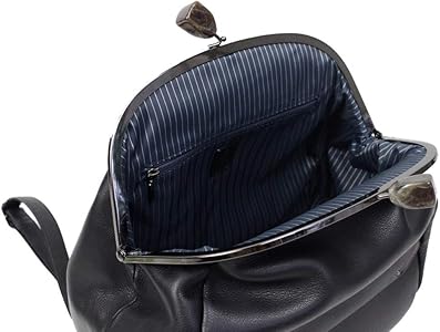 Amazon | [エスティーヌ] がま口デザインリュック【ブラック