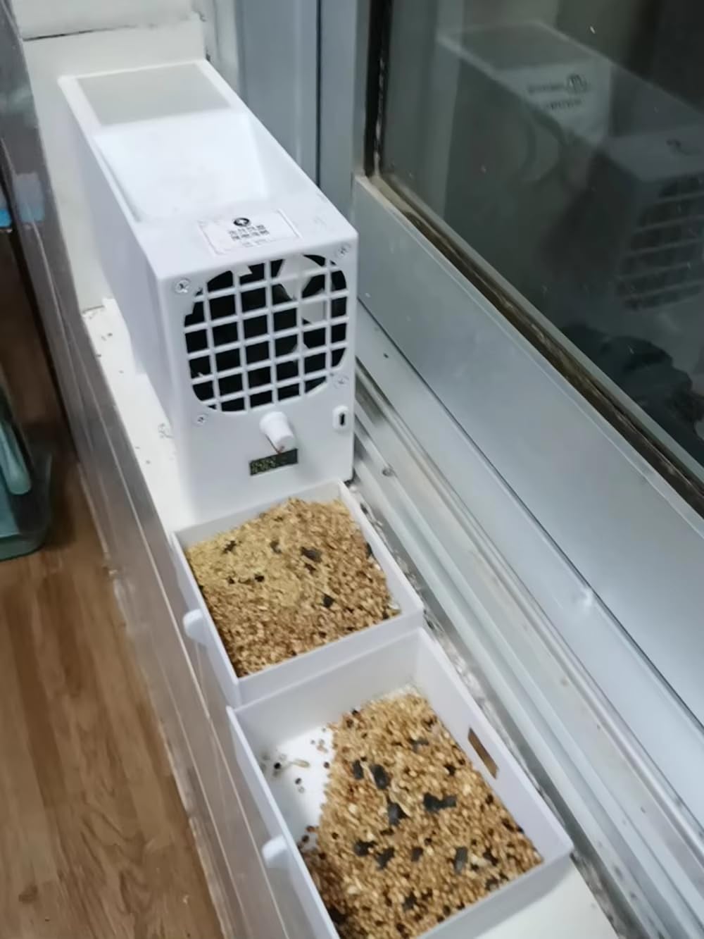 Toplionace Sgranatrice/Separatrice di Semi Elettrica per Mangime per Uccelli con Controllo della Velocità Variabile – Portatile e Ricaricabile