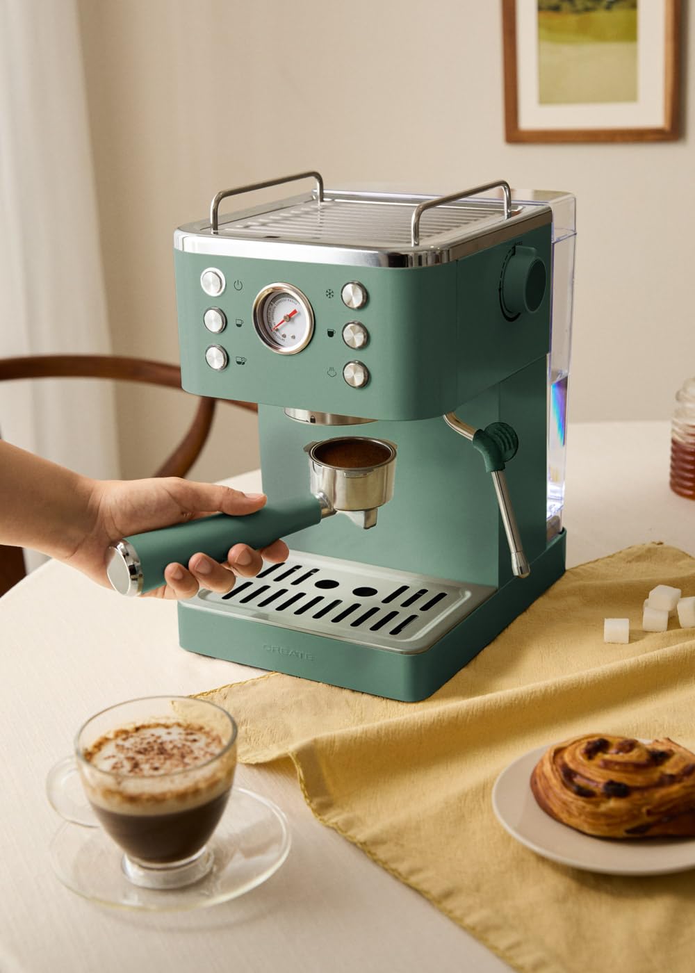 CREATE / THERA CLASSIC COLD BREW/Cafetera express verde sage/Función café frío, depósito 1,5L, brazo vaporizador, doble salida, semiautomática, café molido y monodosis ESE 55mm manómetro, 1350W