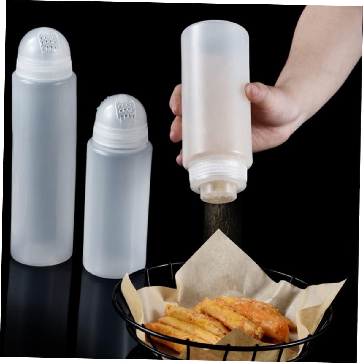 4pcs Kitchen Seasoning Bottle PE Pepper Sifter Shakers for Home Kitchen