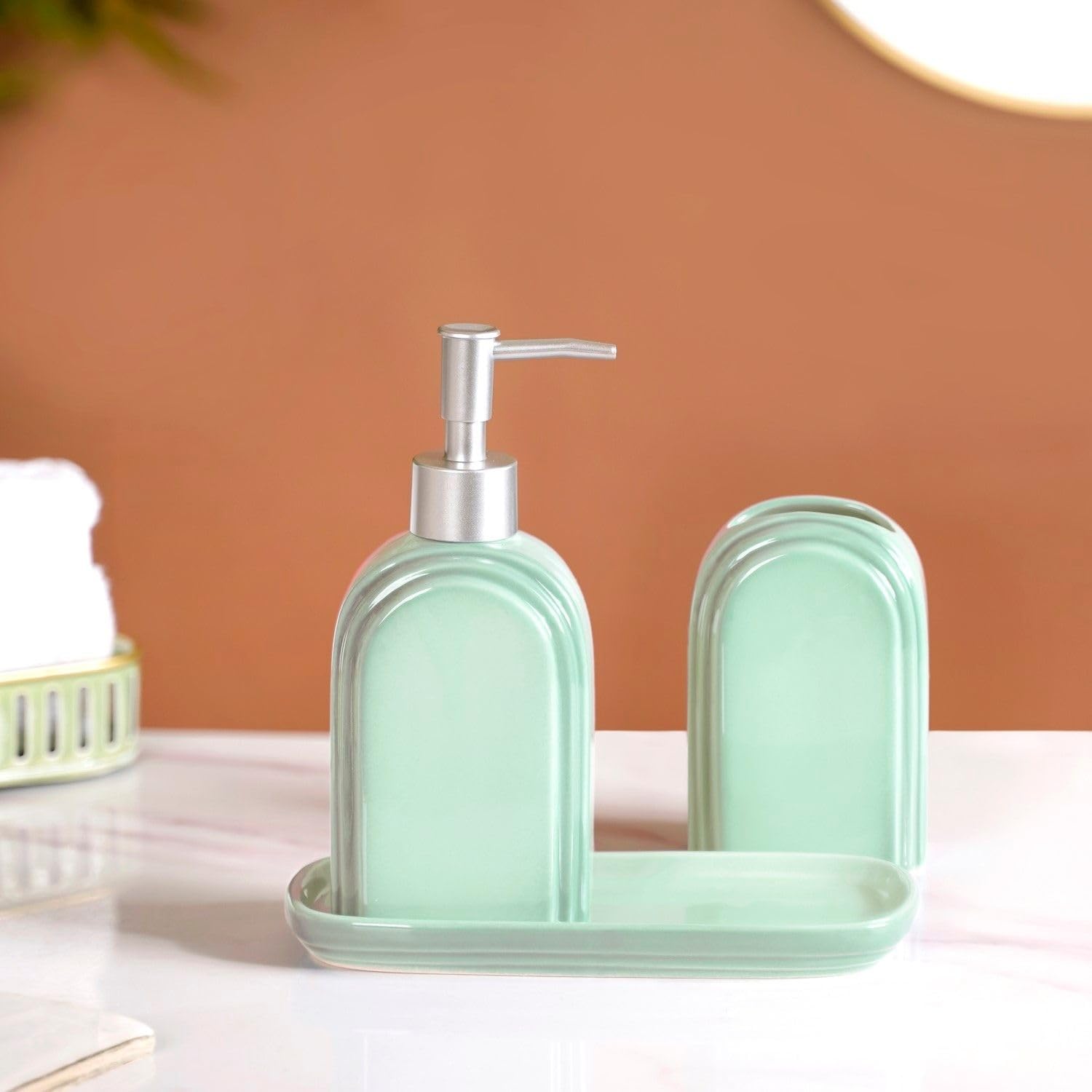 Nestasia Ceramic Art Deco Stoneware Bathroom Set of 3-Ocean Blue Soap Dispenser, Toothbrush Holder & Tray | Luxury Home Gift, Jade Green