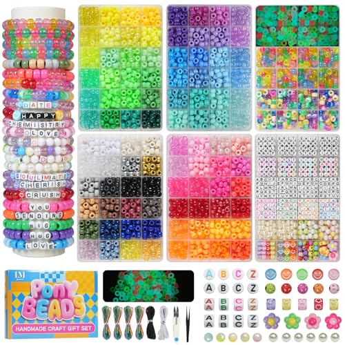 Lynnmos 6 Boîtes Pony Perles pour Bracelet, 4400Pcs 110 Couleurs - Kit de Création de Bracelets, Activité Manuelle Enfant avec Perles à Lettres - Idée Cadeau pour...