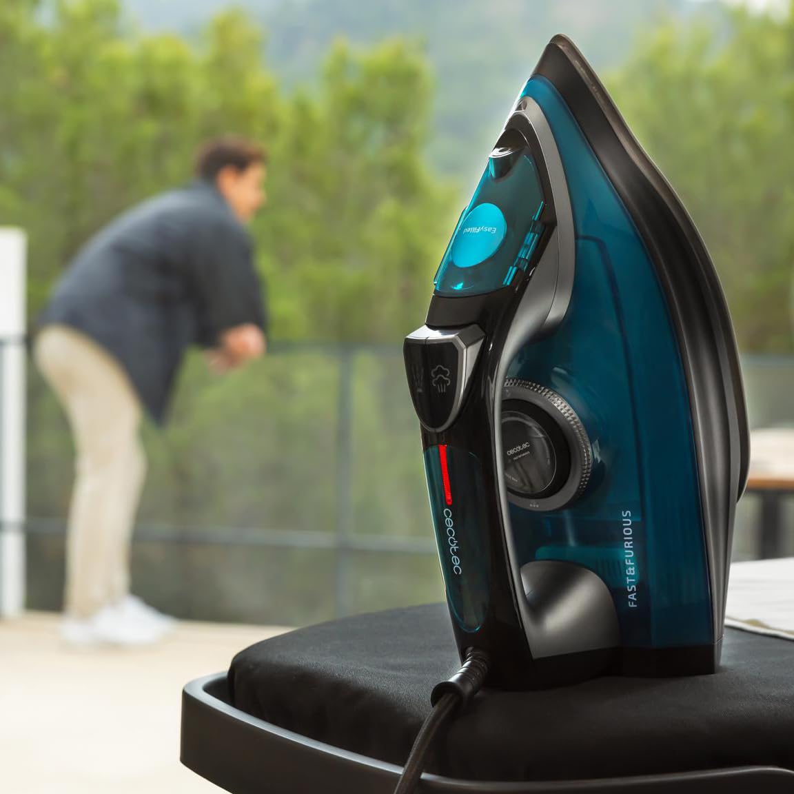 Cecotec Plancha de Ropa de Vapor Fast&Furious 5060 Ultra Steam. 3200W, Sistema Apagado Automático, Vapor Continuo 70g/min, Golpe de Vapor 270 g/min, Sistema Antigoteo, Doble Suela Cerámica