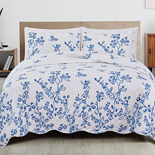 Great Bay Home 3-Piece Full/Queen Reversible Lightweight Quilt Comforter With 2 Shams | All-Season, Microfiber, Floral Bedspreads | Modern Blue Flower Coverlet Sets | Raelynn Quilts Collection #TOP14