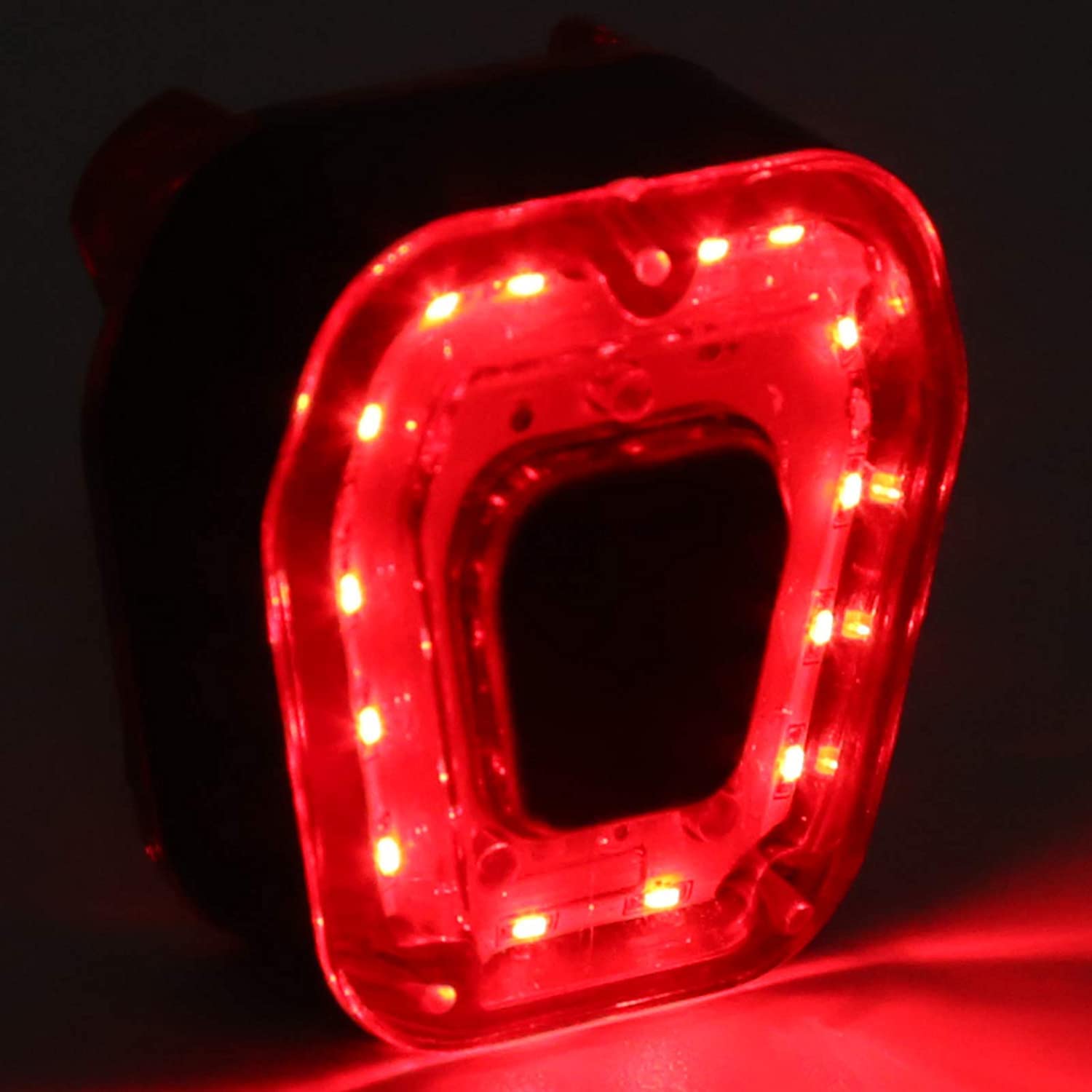 ARTSZY Światło rowerowe Wodoodporne tylne światło USB Akumulator Ostrzeżenie Nocna lampka do jazdy, trwała i długa żywotność.