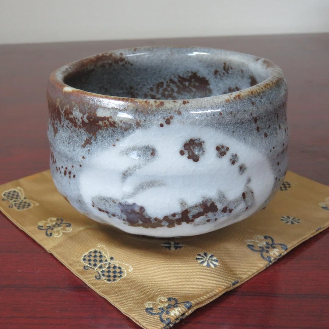 【美品】茶碗　金彩　紅白梅　茶道具　置物　インテリア　工芸品　美術品　A1448 茶碗 金彩 紅白梅 茶道具 置物 インテリア 工芸品 美術品 A1448 美品