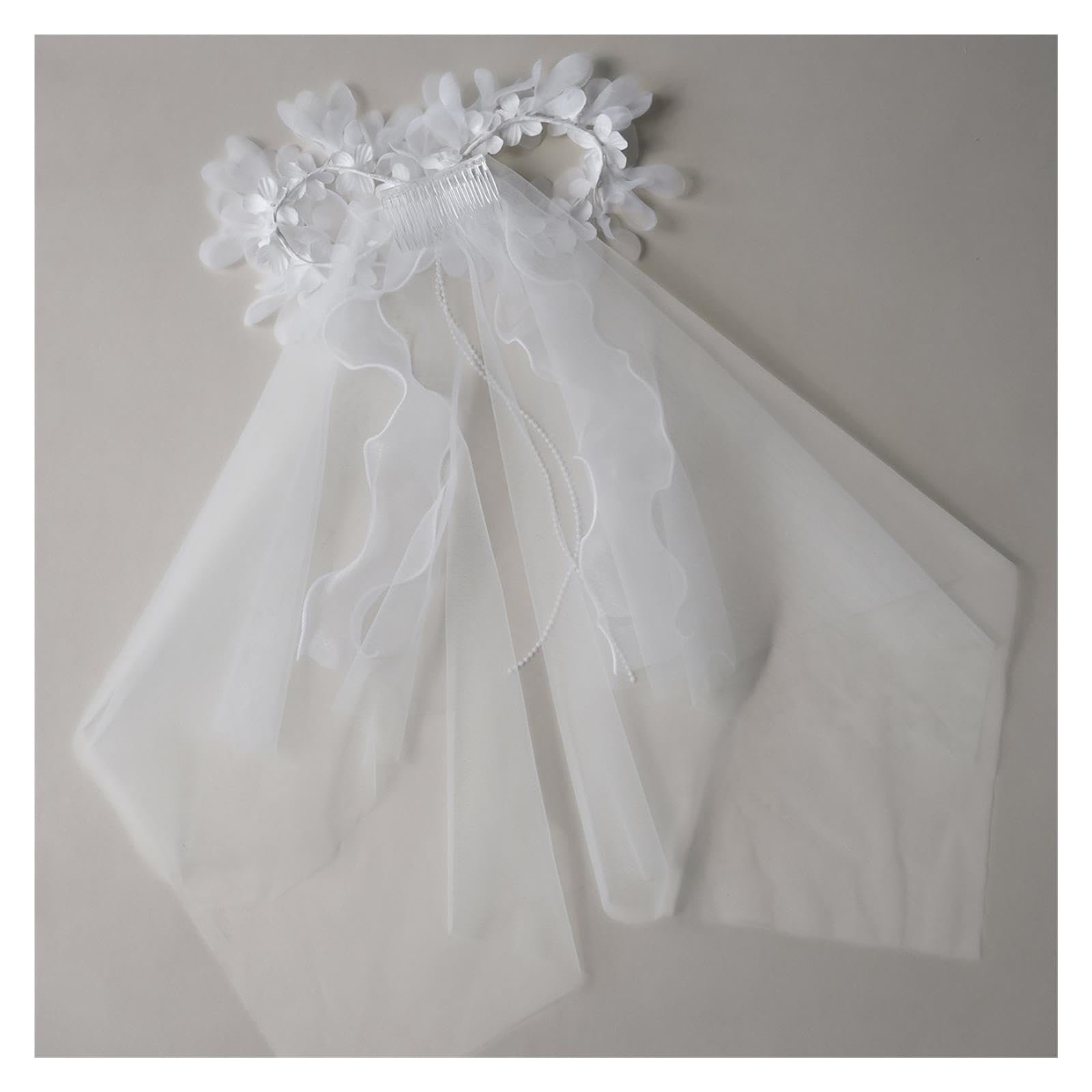 Velo da sposa bianco fata il giorno delle nozze con farfalla