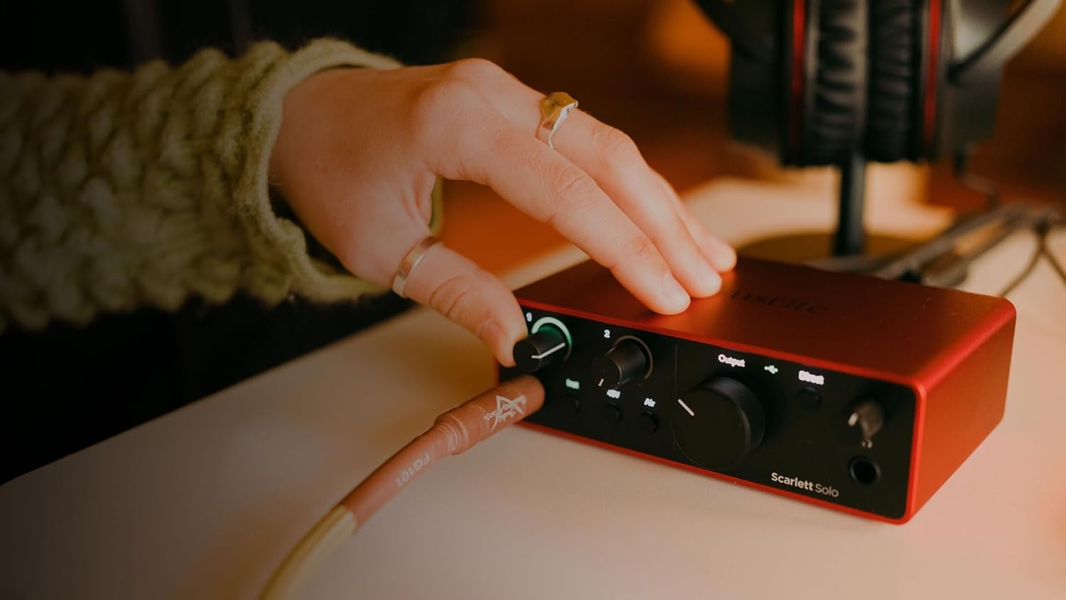 Scarlett Solo 4th Gen USB Audio Interface with XLR Cable
