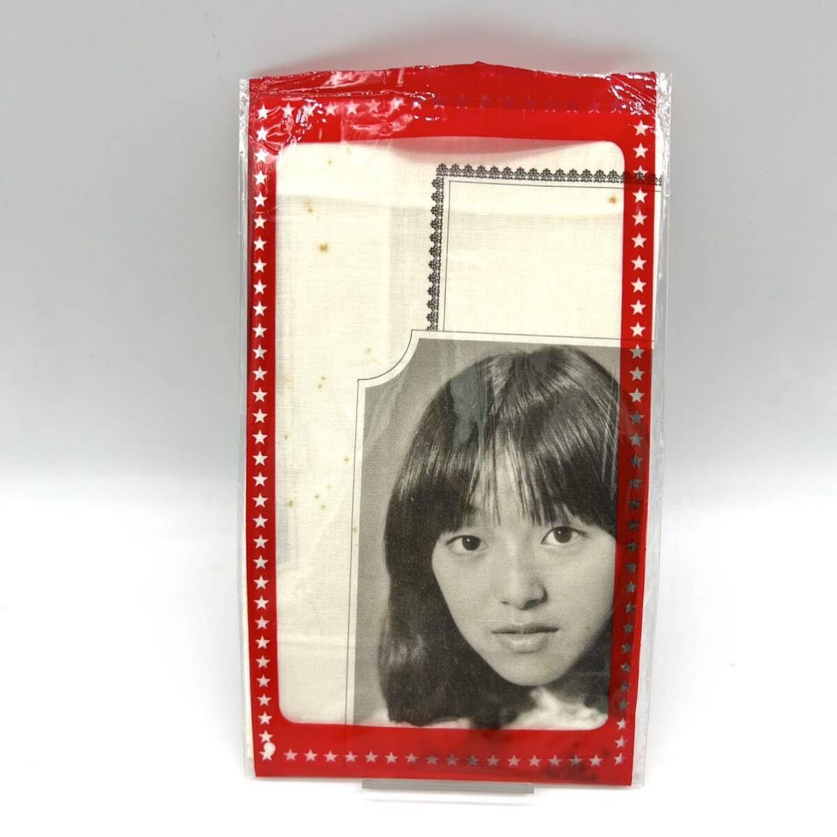 レア 未使用 ヴィンテージ 岩崎宏美 ハンカチ ハンカチーフ Amazon.co.jp: レア ヴィンテージ 岩崎宏美 ハンカチ