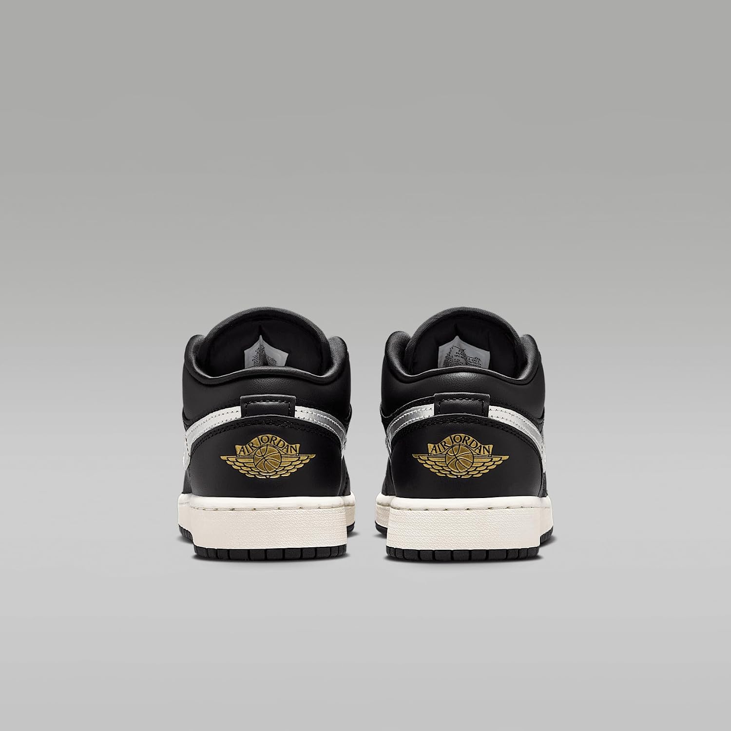 Air Jordan 1 Low SE Big Kids' Shoes (FZ3921-001, Black/Sail/Metallic Gold/Metallic Silver) Size 6