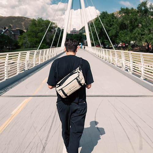 Miniatura 6 de WANDRD ROGUE 9L Sling - Bolsa para cámara - Bolsa cruzada y funda para cámara para fotógrafos (Yuma Tan)