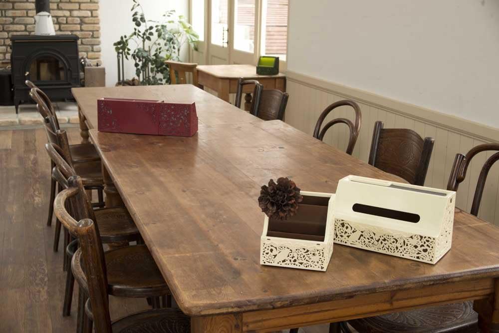 Foret Personalized Stand White Approx. Width 14.4 X Depth 13 X Height 14 cm