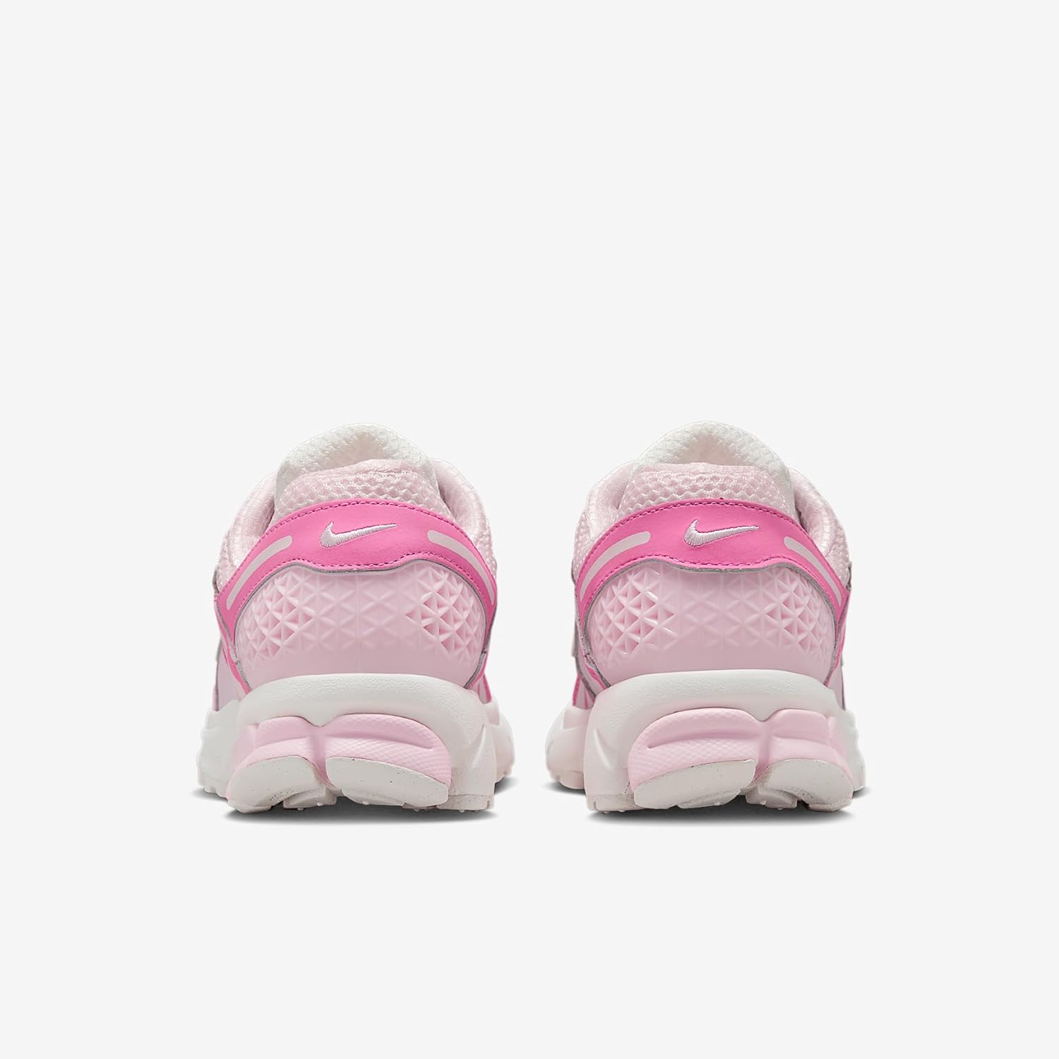 Nike Zoom Vomero 5 Women's Shoes (Hyper Pink/Pink Foam/Playful Pink/Summit White) Size 11