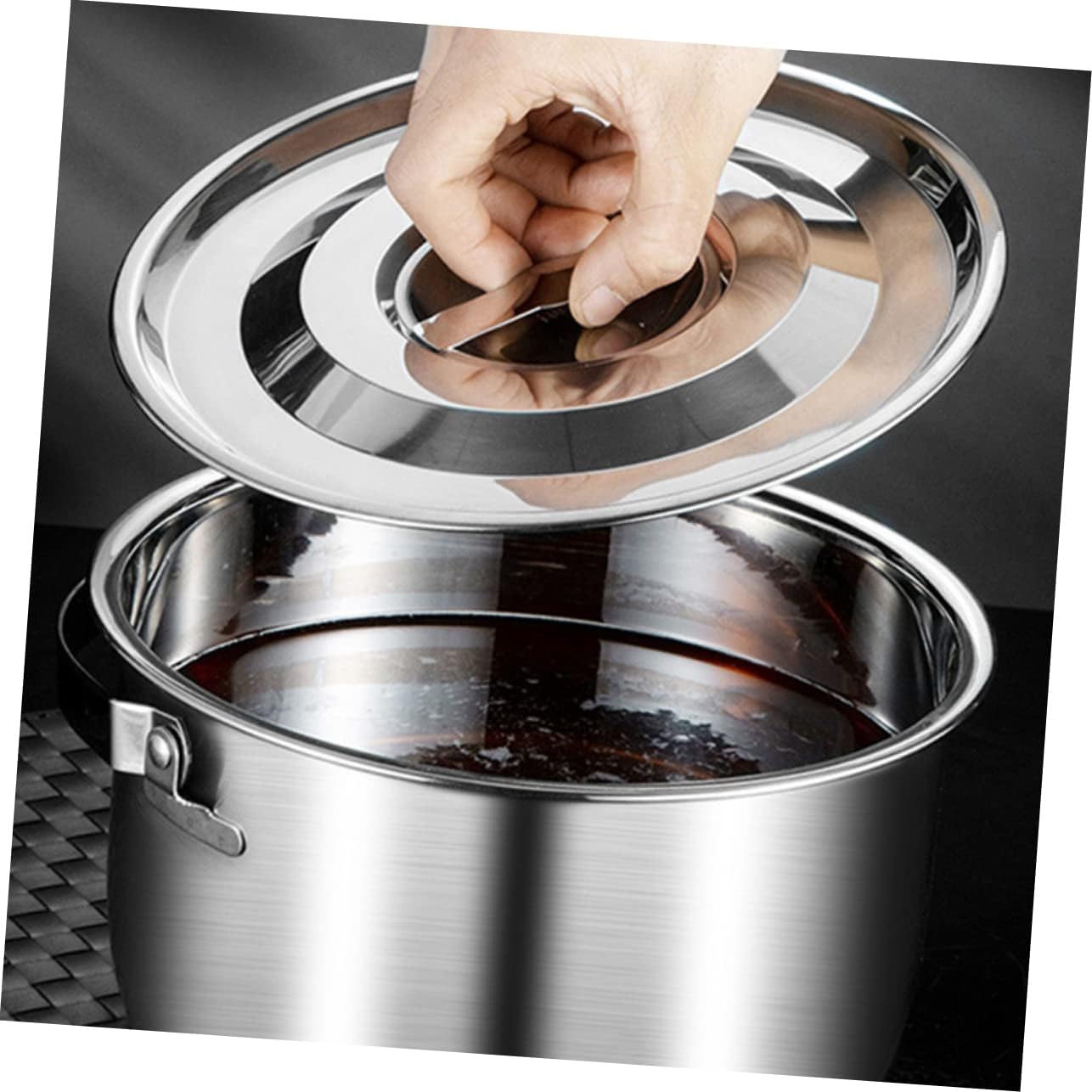 304 Stainless Steel Lidded Mixing Bowl High Temperature Resistant Kitchen Storage Container for Cooking and Meal Prep Multi-use Basin for Home Chefs