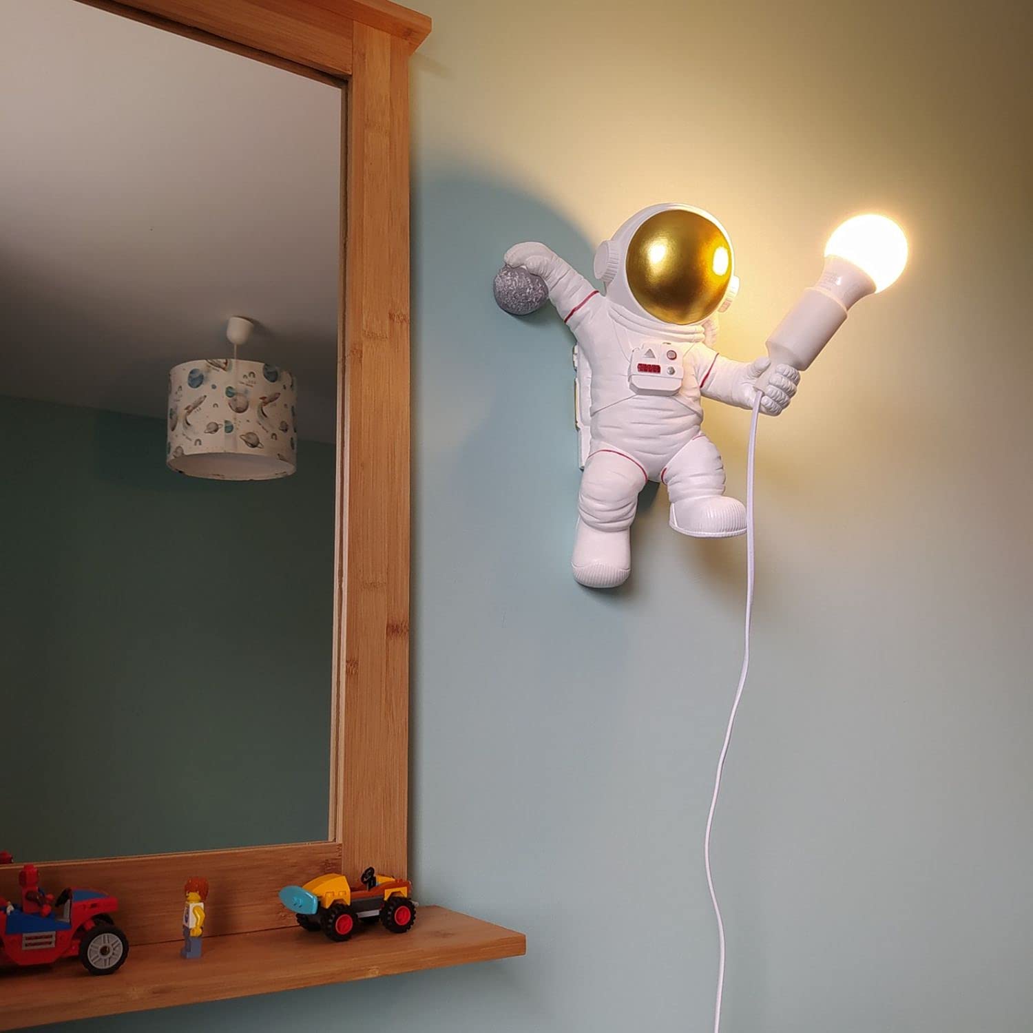 Produktbild von HKLY Astronaut LED Wandleuchte Kinderzimmerlampe, Metall Wandbeleuchtung Dimmbar Mit Fernbedienung Innen Modern Kinder Wandlampe Für Jungen Mädchen Zimmer Nachtlicht 12W,A1