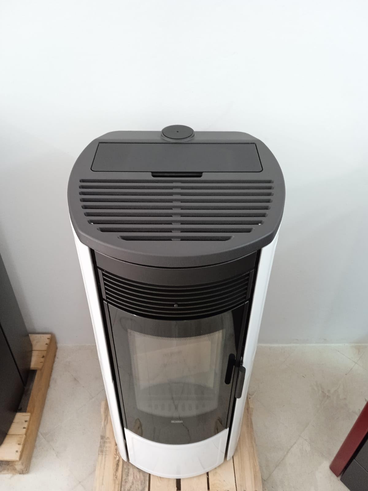 Stufa a pellet Klover modello Omega Plus Air