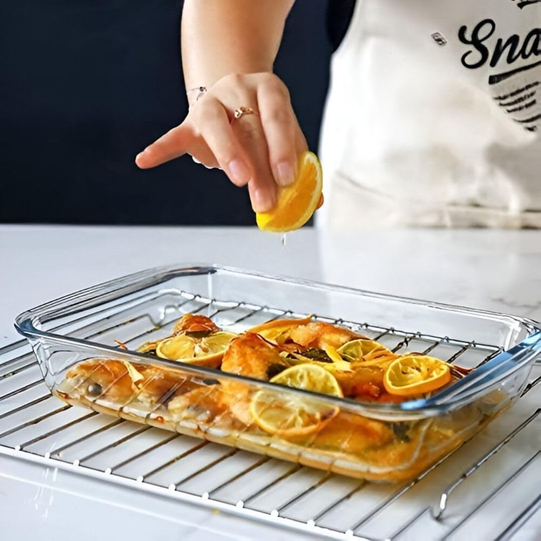 LEOMORD Glass Baking Tray, 1 Litre Rectangular Borosilicate Bakeware Dish, Microwave Oven Safe Square Bowl, Heat Resistant Server for Bread Pudding Brownie Lasagne, 1000 ml 3