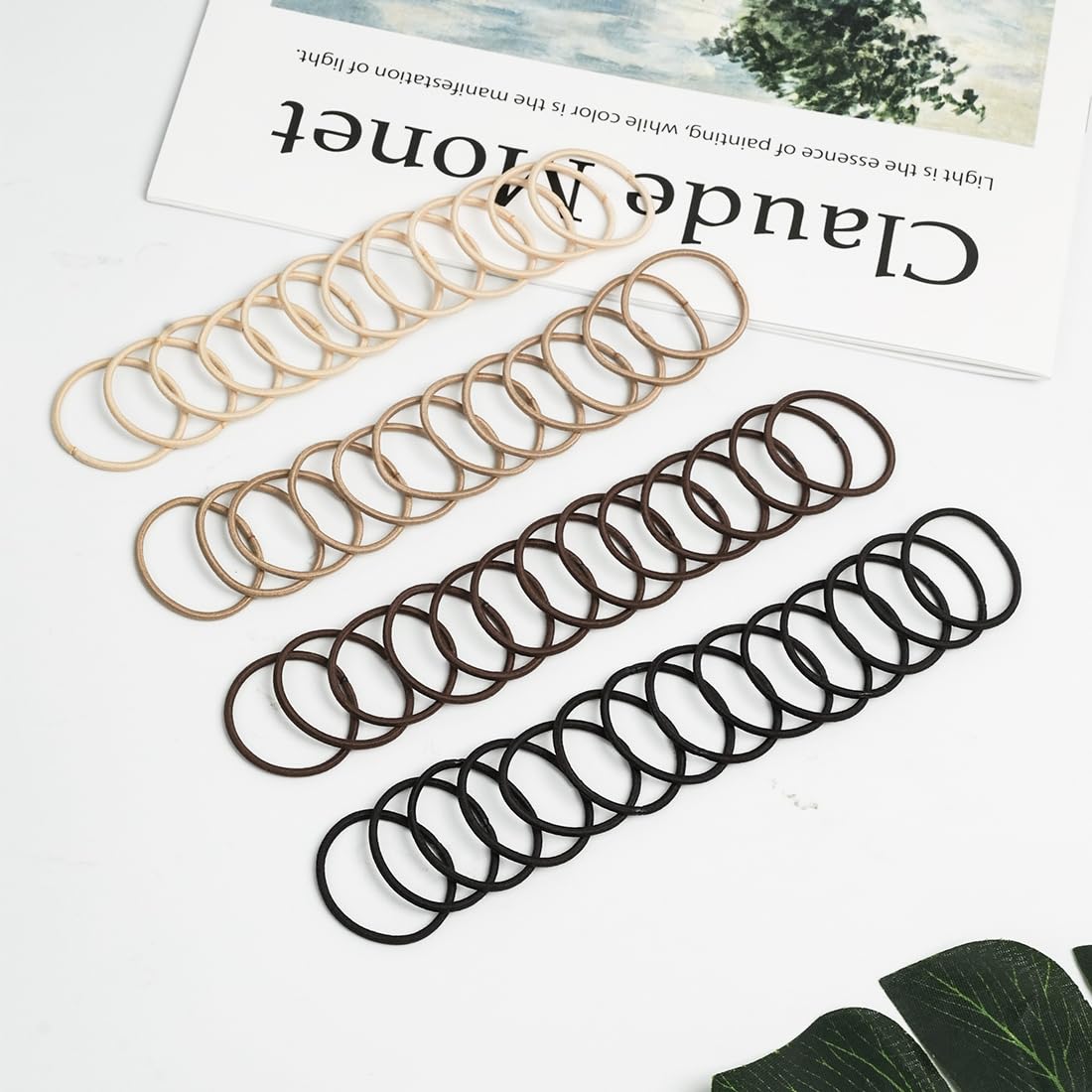 Lazos pequeños para el cabello, elásticos para cabello fino, color rubio beige, cola de caballo sin daños para mujeres, niñas y niños (2 mm x 2,5 cm, rubio beige)