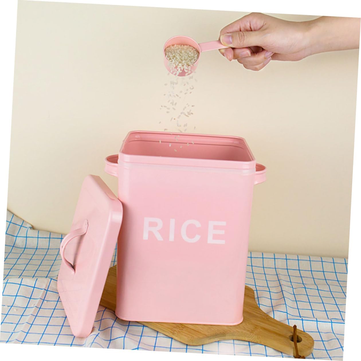 Iron Pet Food Storage Bucket with Airtight Seal Large Capacity Pink Steel Rice Container with Measuring Cup for Dog and Cat Food Moisture-proof