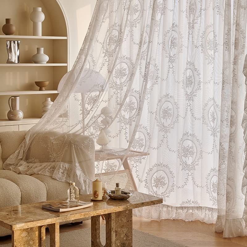 Cortinas visillos decorativas Konsilsa para crear ambientes calidos en la sala de estar