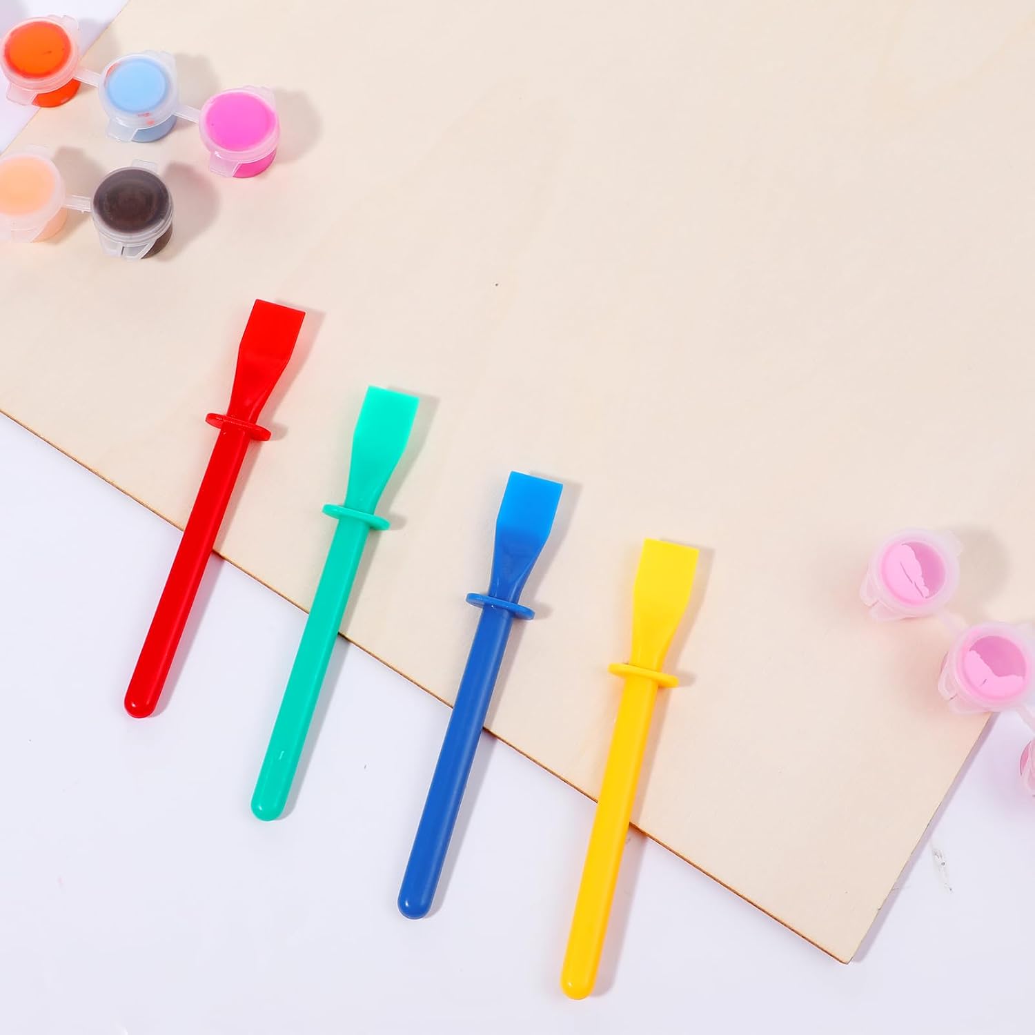 30 Pcs Glue Spreaders Plastic Glue Applicator Smear Sticks Kit | Colored Plastic Smear Sticks Applicator for Handmade DIY Art, Leather Craft, and Woodworking Projects