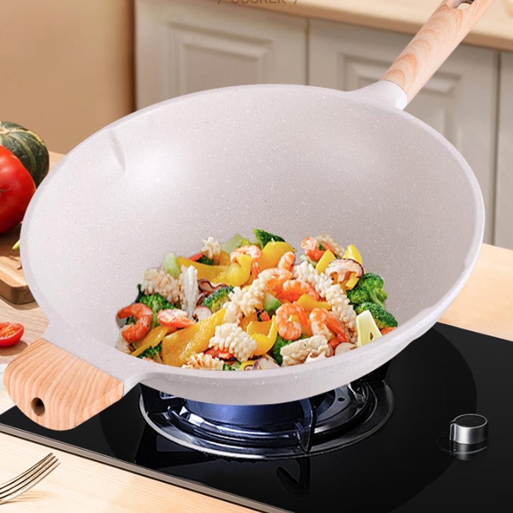 Vogue Poêle Fond Plat En Acier Doux 356mm - Wok Asiatique Avec Manche Bois, Idéal Sautés Et Cuisson Maison Ou Professionnelle - K297