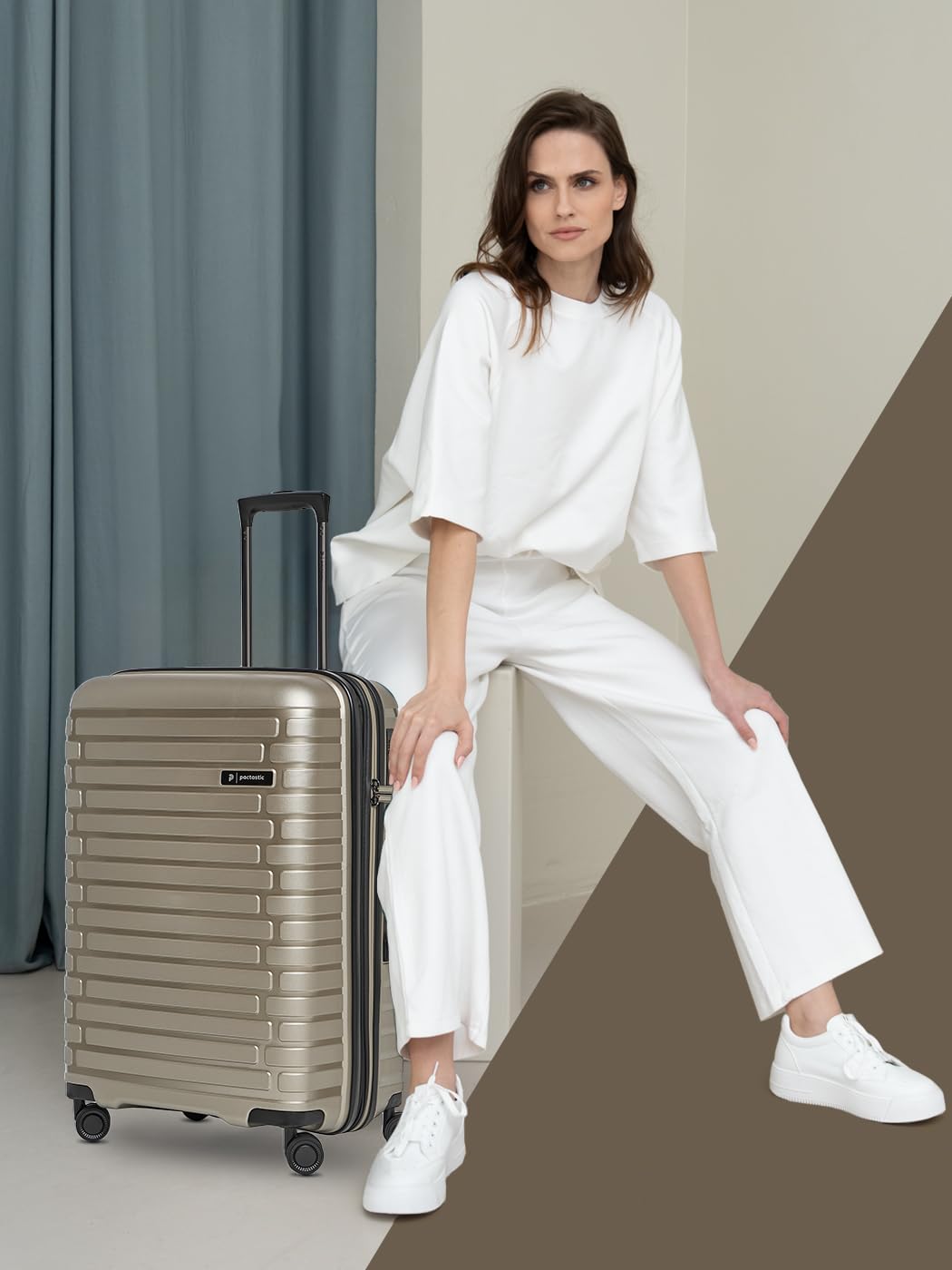 Pactastic Hartschalen Check-in Koffer | Mittelgroßer Trolley 45 x 25 x 66 cm von 67 auf 75 Liter erweiterbar | aus hochwertigem Polypropylen | 4 Doppelrollen & TSA-Schloss (Collection 04)