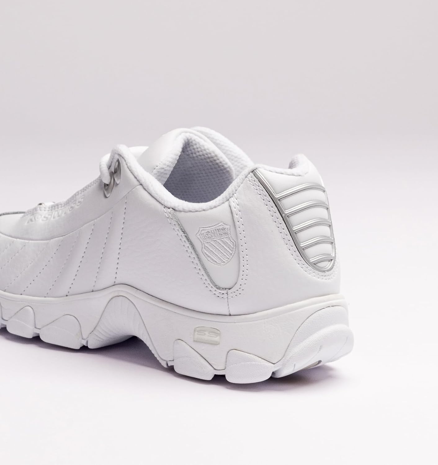 K-Swiss Women's ST329 CMF Sneaker, Wide Tennis Walking Leather Shoes - Image 7