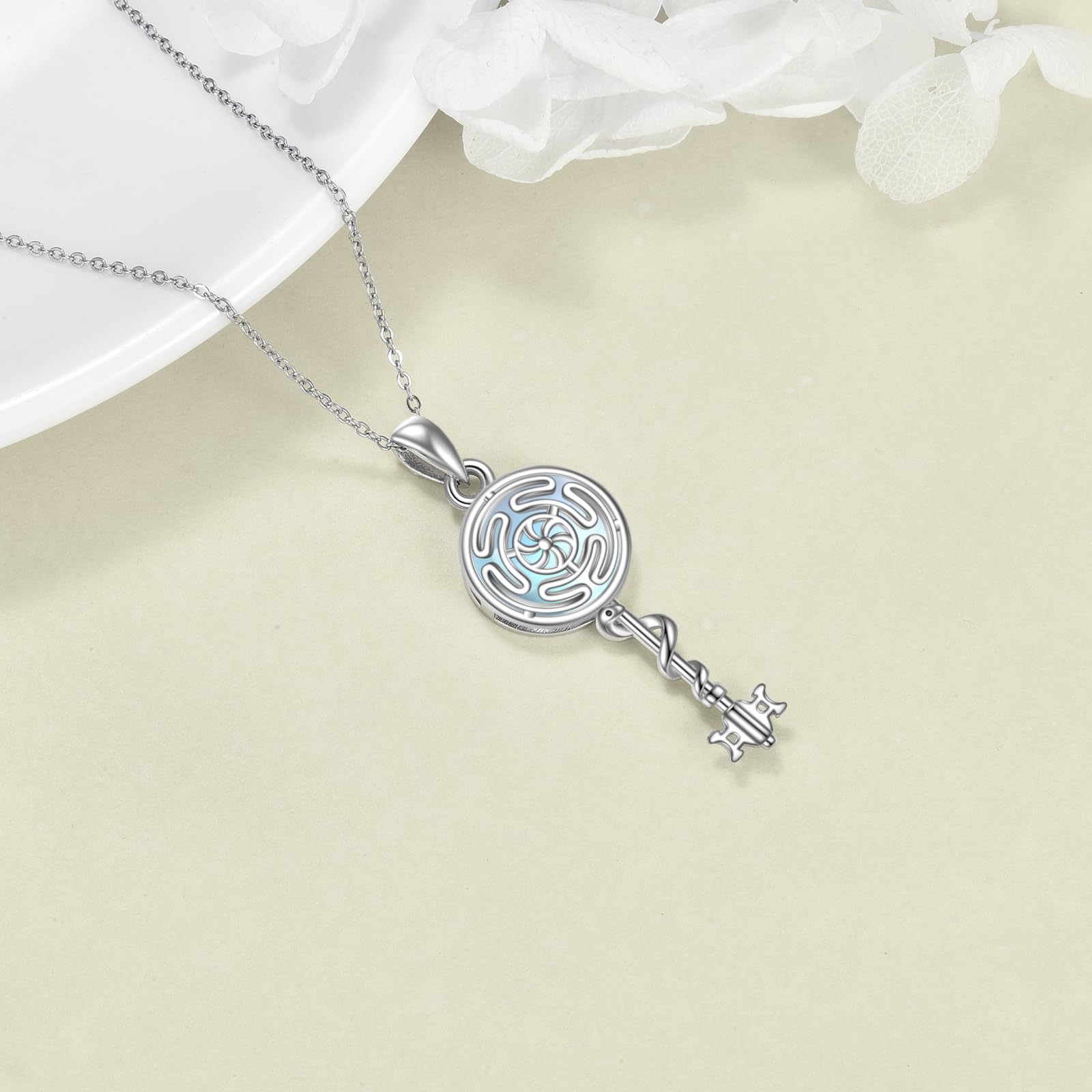 ONEFINITY Hécate - Collar de plata de ley 925 con la rueda de la diosa de Hécate, collar pagano wicca, regalo para mujer, talla única, Plata esterlina, Piedra de luna