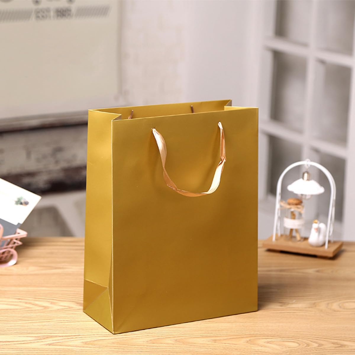 UPKOCH 12 Stück Teiliges Geschenk Papiertüten Gold Handliche Verpackungstaschen mit Griffen für Süßigkeiten Geburtstag Party Festliche Geschenkverpackung und Aufbewahrung