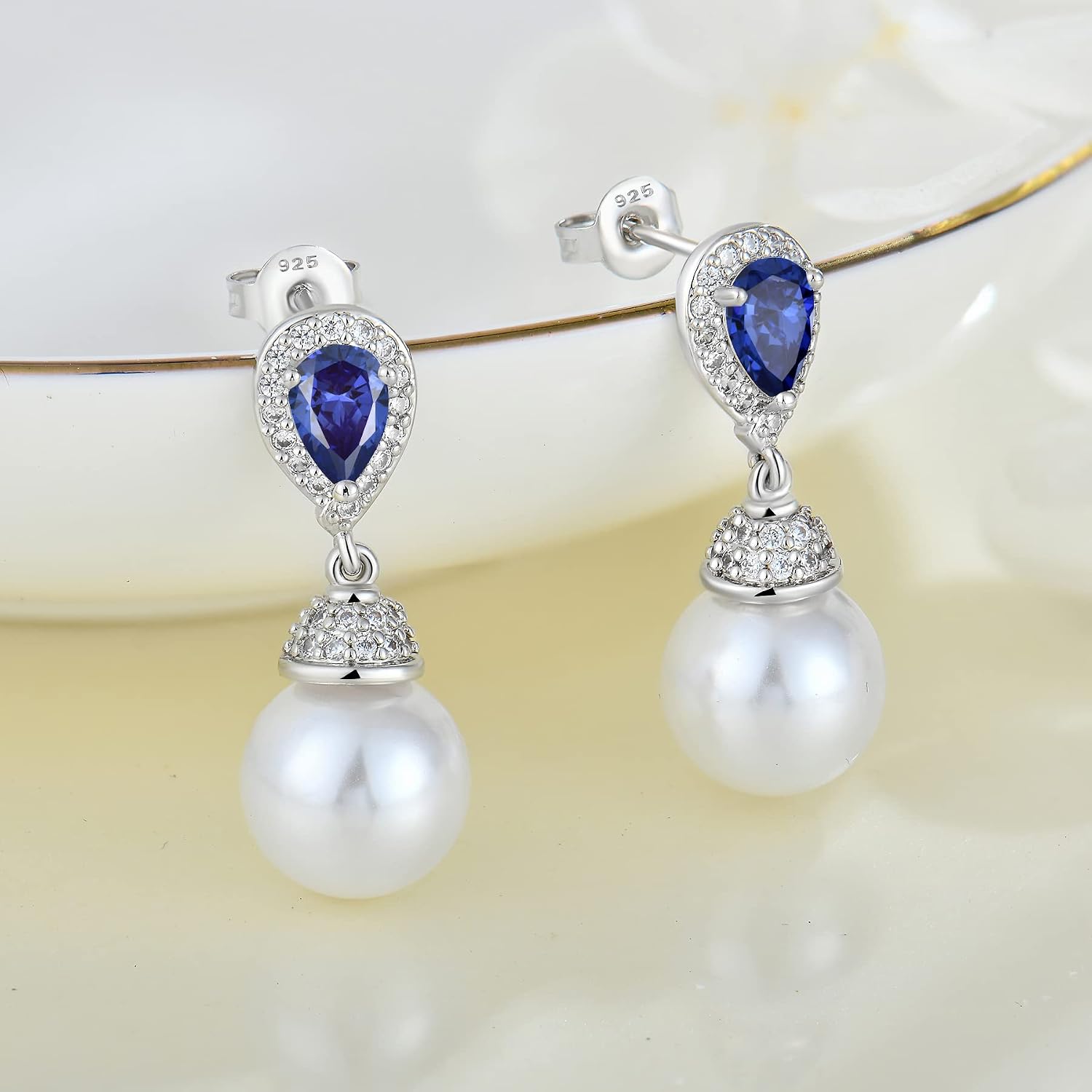 Women's Pearl Wedding Earrings 925 Sterling Silver Mother of Pearl Dangle Earrings with Cubic Zirconia Teardrop Bridal Earrings Jewelry for Women