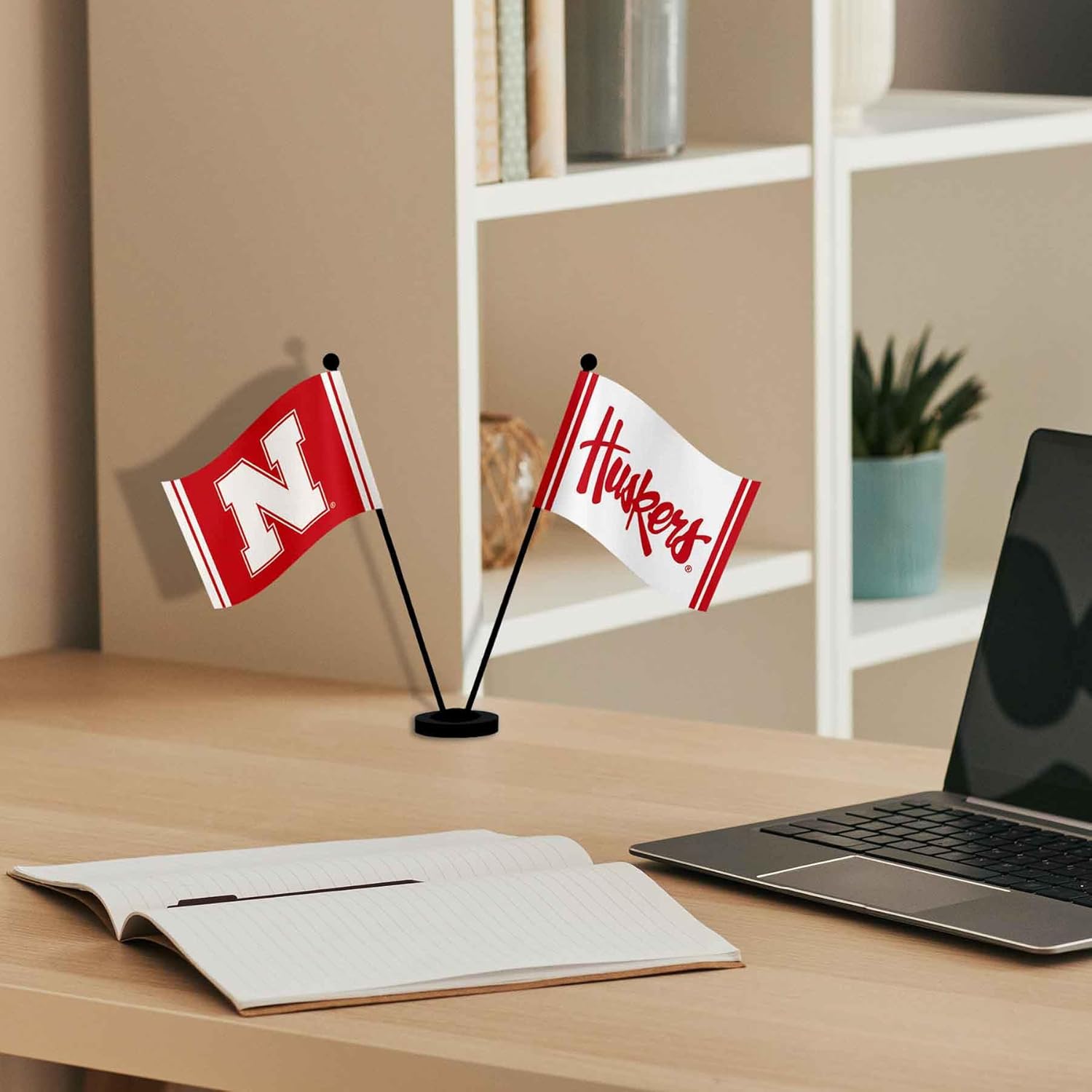 Nebraska Cornhuskers Desk and Table Top Flags - Image 2